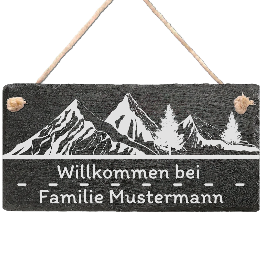 Personalisiertes Schiefer-Willkommensschild mit Berg- und Waldmotiv, Wunschname graviert