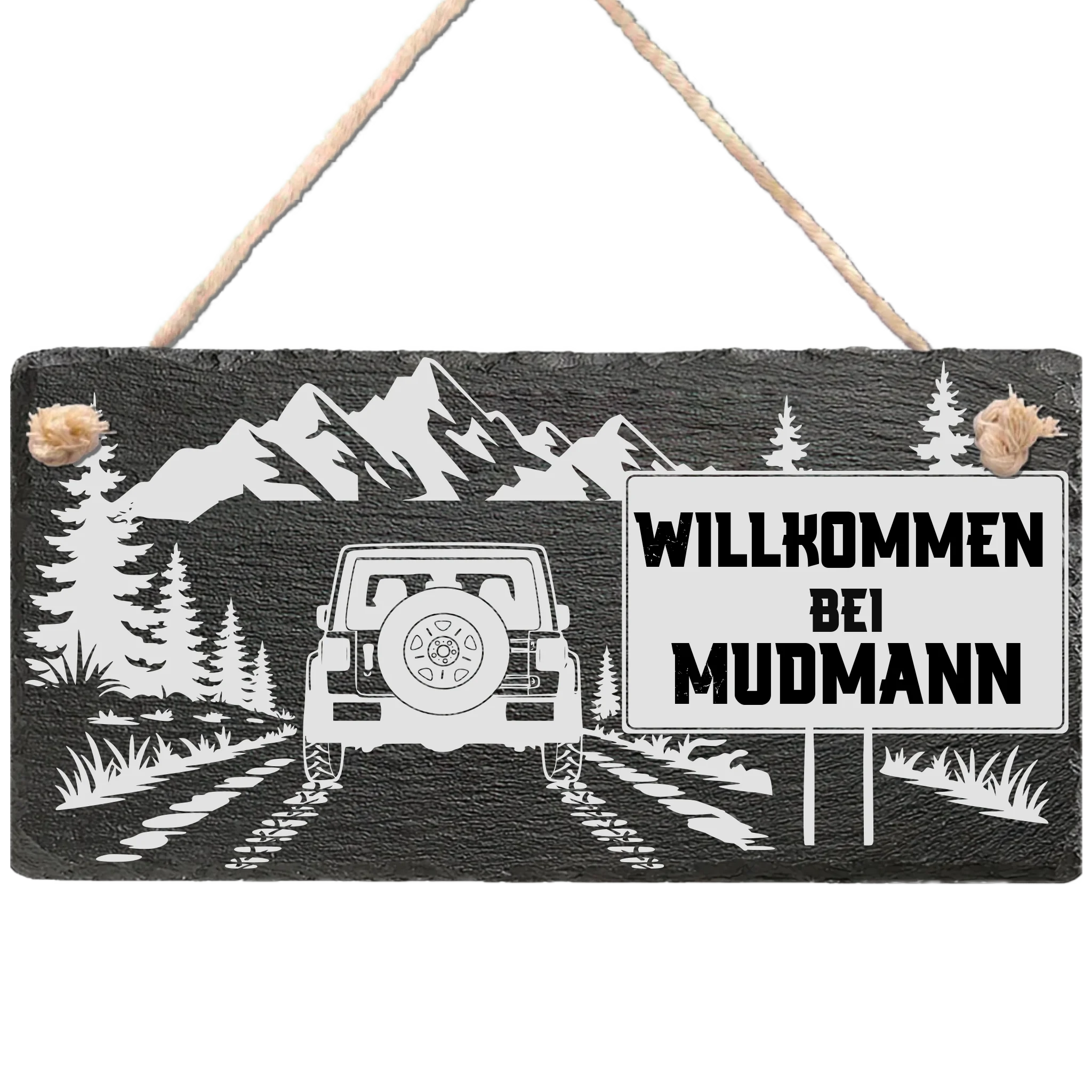 Personalisierte Schiefertafel mit Offroad-Motiv, Geländewagen, Bergen und Wunschname als Willkommensschild