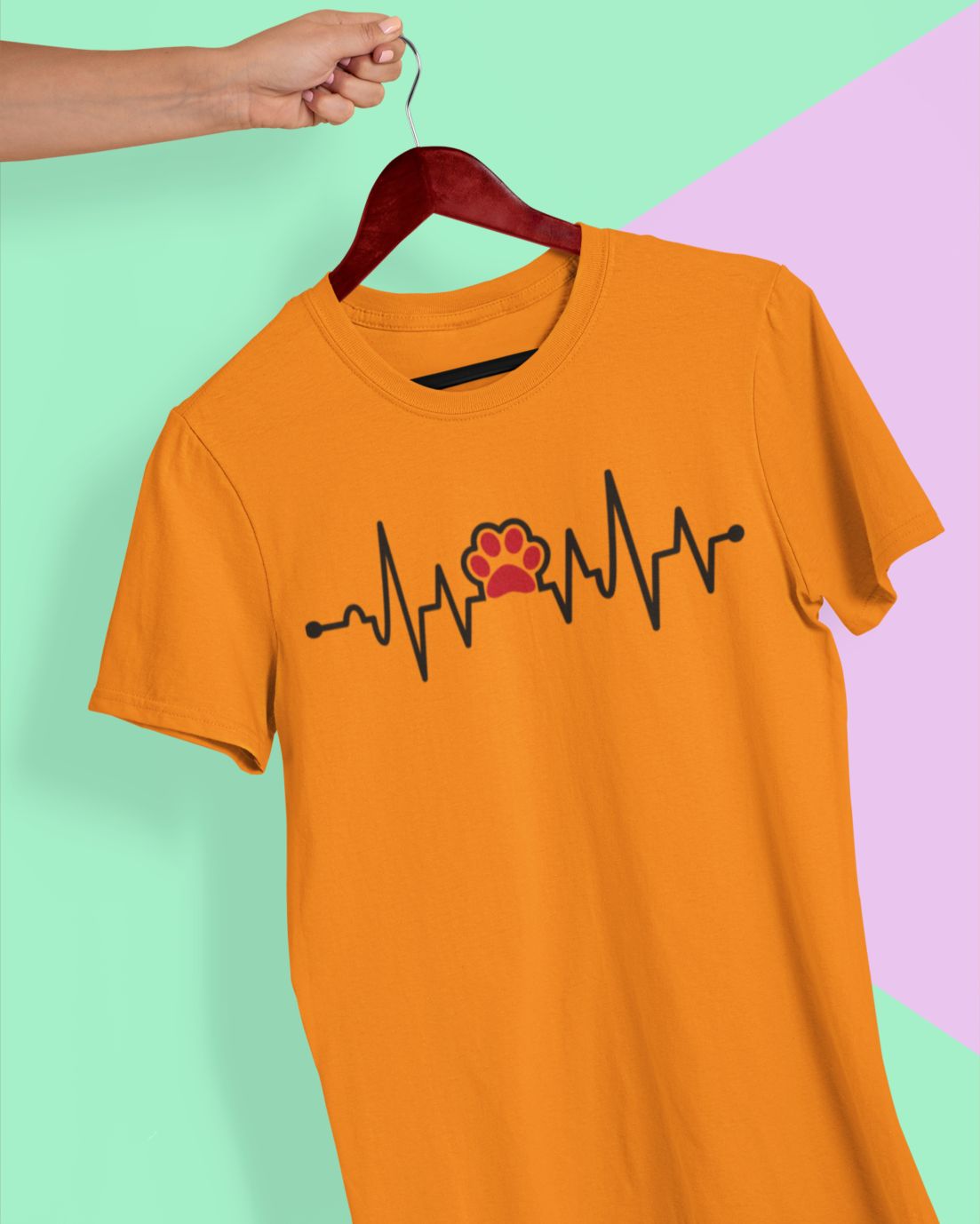 Pfotenherzschlag: Ein T-Shirt-Design für Hundefreunde mit Liebe im Takt - Tonyshop - Pfotenherzschlag: Ein T-Shirt-Design für Hundefreunde mit Liebe im Takt