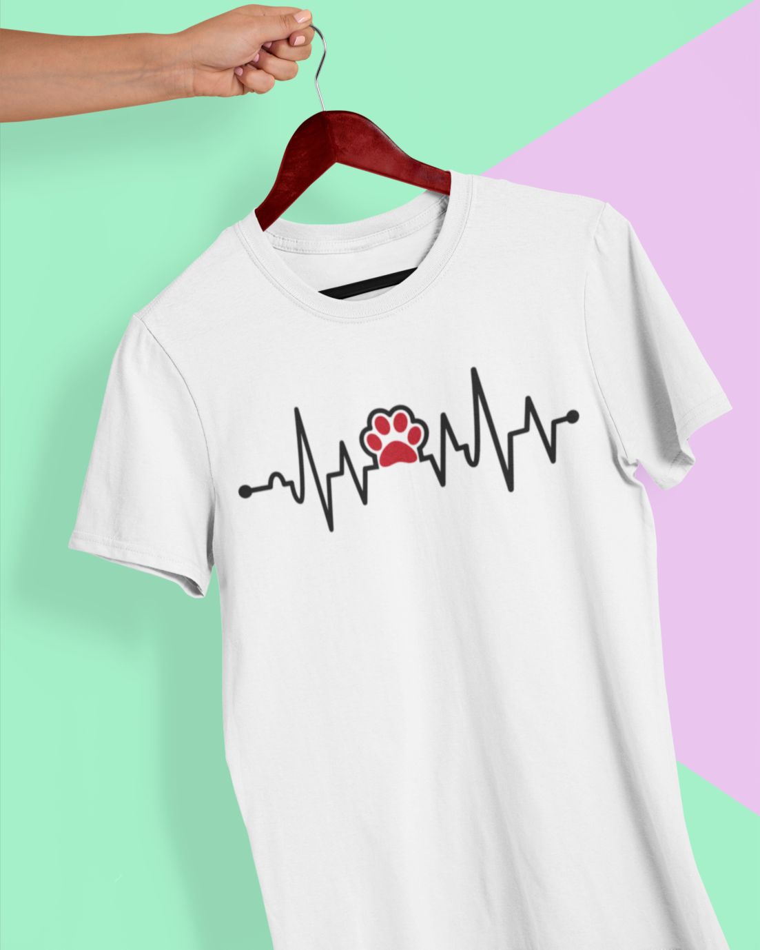 Pfotenherzschlag: Ein T-Shirt-Design für Hundefreunde mit Liebe im Takt - Tonyshop - Pfotenherzschlag: Ein T-Shirt-Design für Hundefreunde mit Liebe im Takt