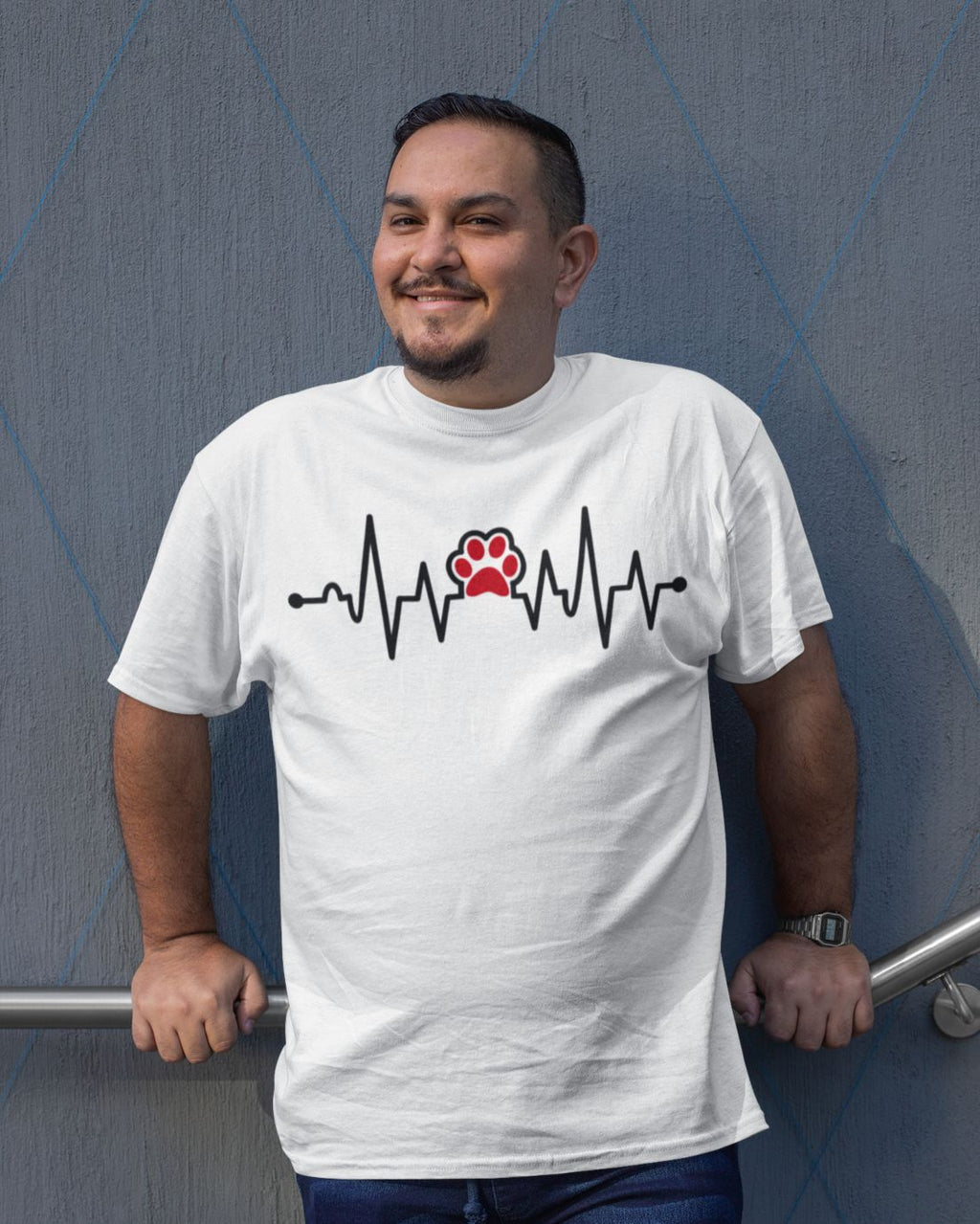 Pfotenherzschlag: Ein T-Shirt-Design für Hundefreunde mit Liebe im Takt - Tonyshop - Pfotenherzschlag: Ein T-Shirt-Design für Hundefreunde mit Liebe im Takt