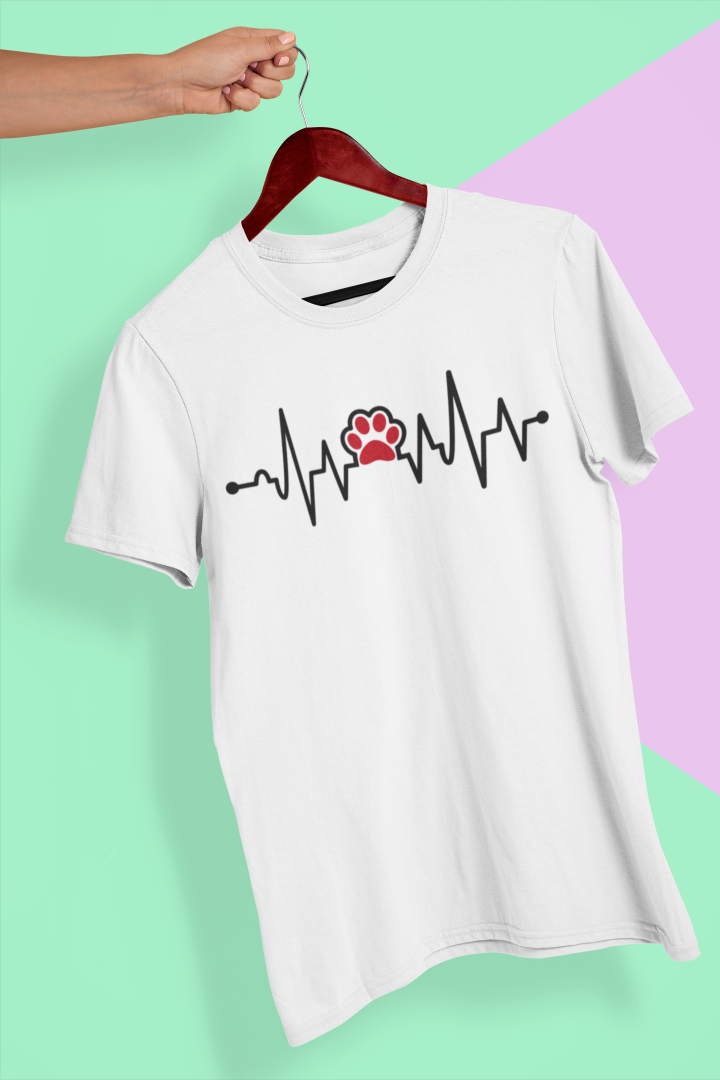 Pfotenherzschlag: Ein T-Shirt-Design für Hundefreunde mit Liebe im Takt - Tonyshop - Pfotenherzschlag: Ein T-Shirt-Design für Hundefreunde mit Liebe im Takt